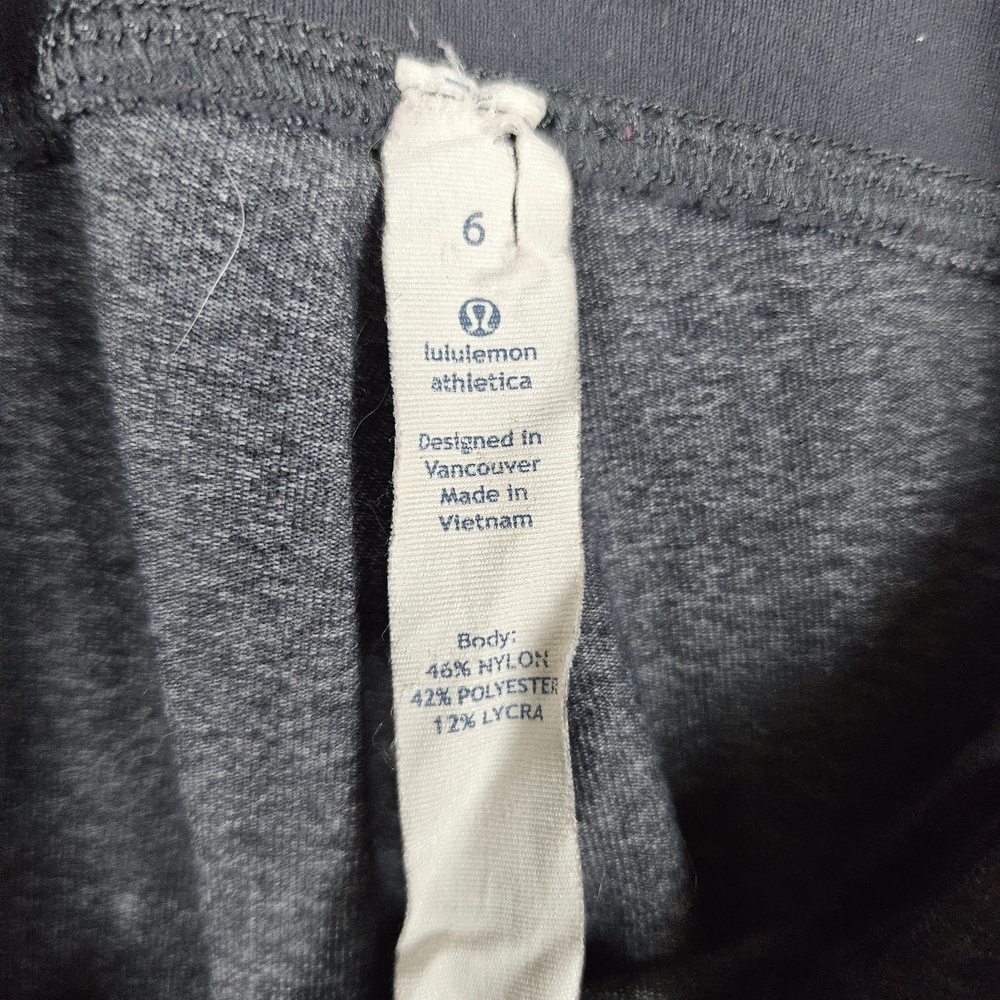 Lululemon Capri Leggings‎ Womens Size 6 Grey Cropped Athletic Yoga - Picture 6 of 11